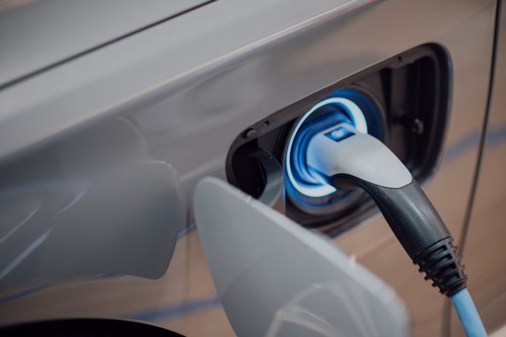 Tehnologia auto: Cum să profiți de inovațiile din domeniu. Photo Electric car